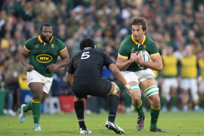 Eben Etzebeth Running