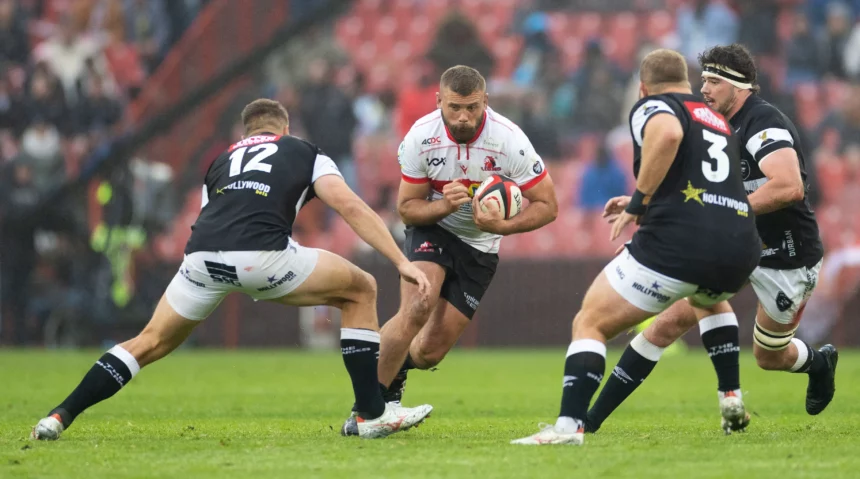 Jaco Visagie Carries The Ball
